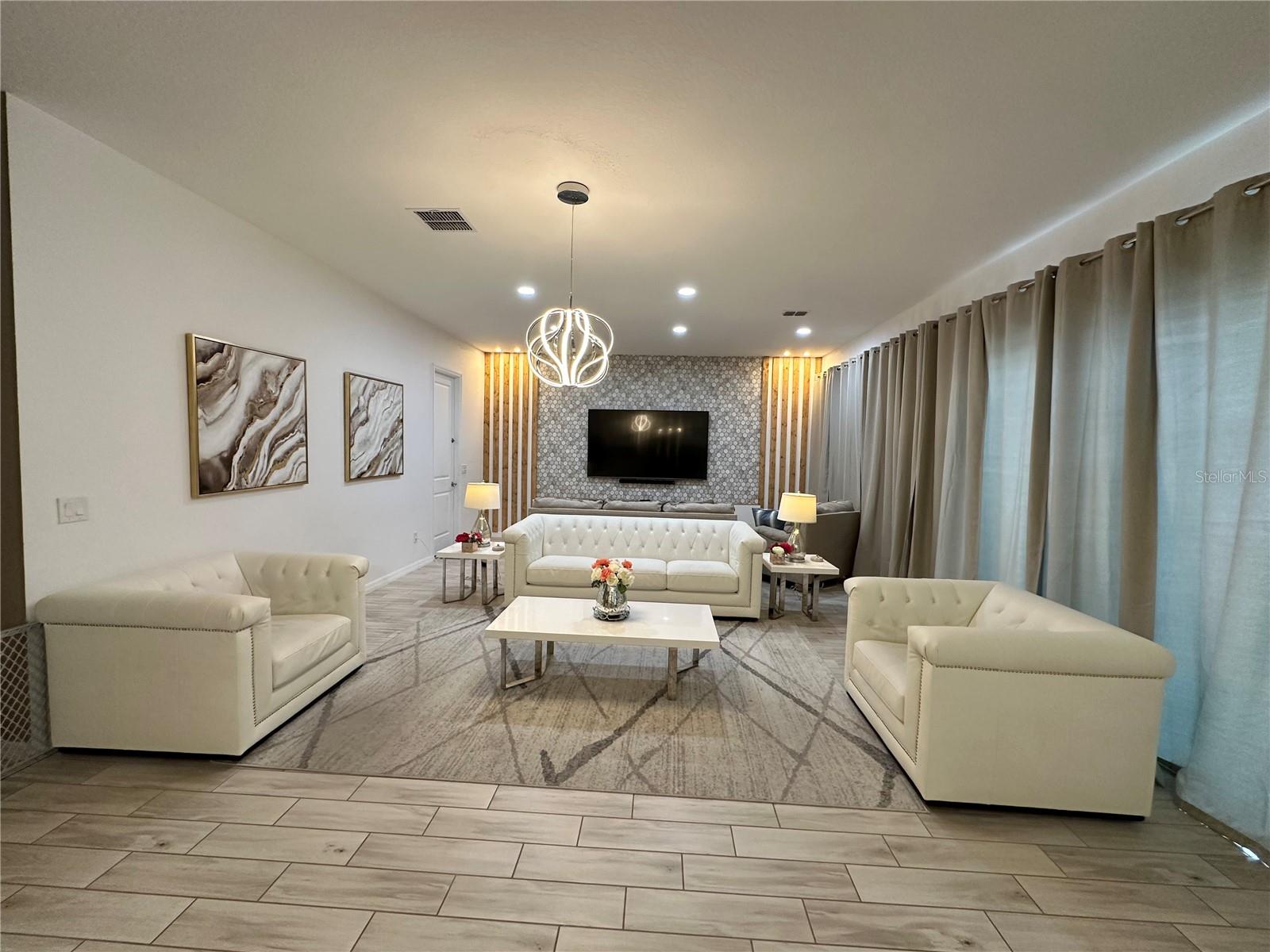 2403 BISCOTTO CIR photo 7