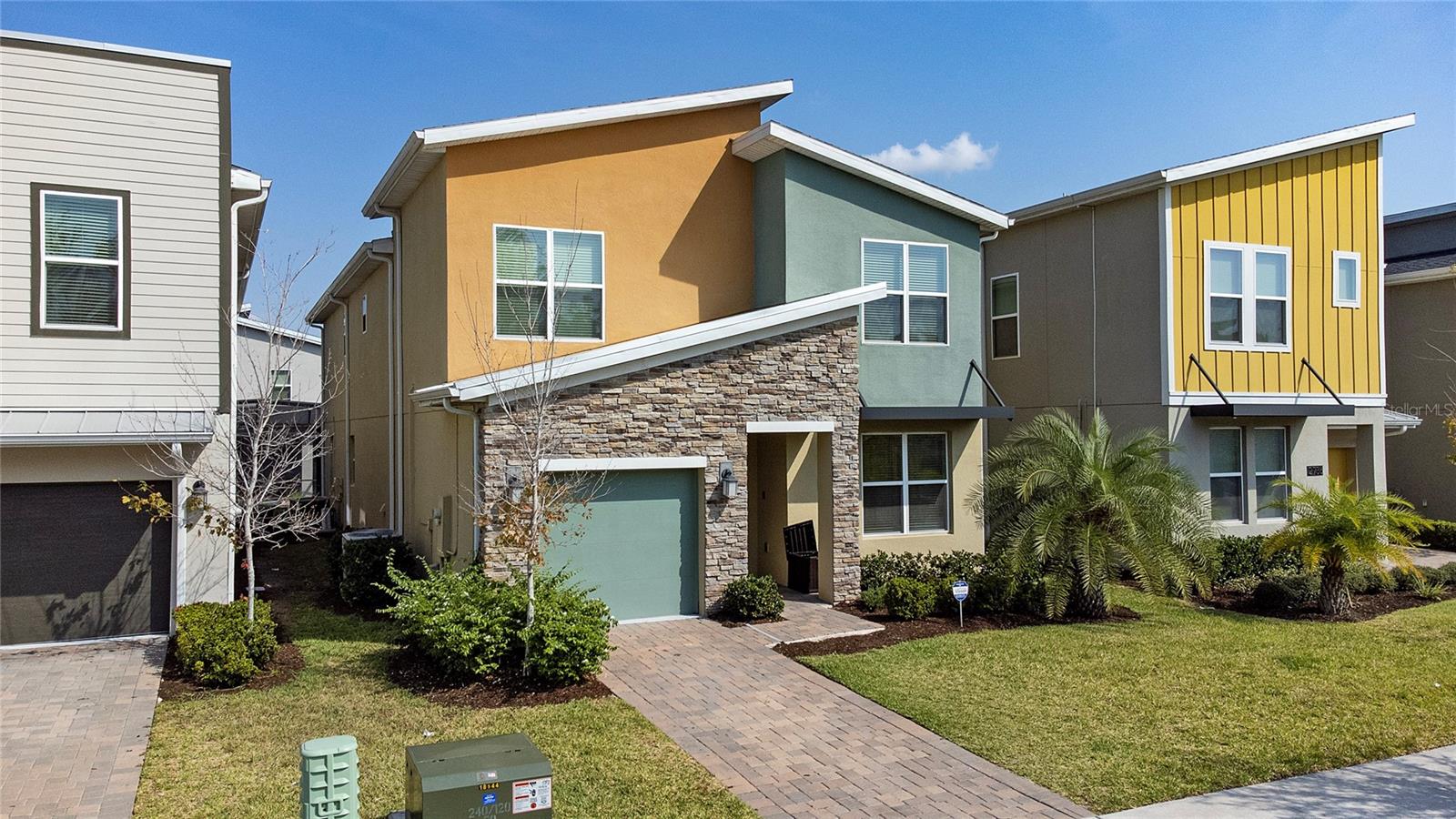 2734 BOOKMARK DR photo 2