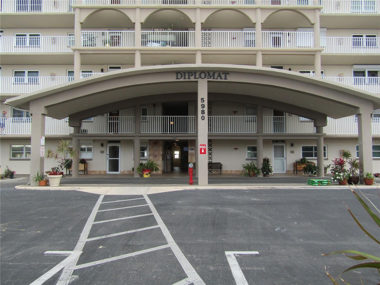 5980 SHORE BLVD S #901