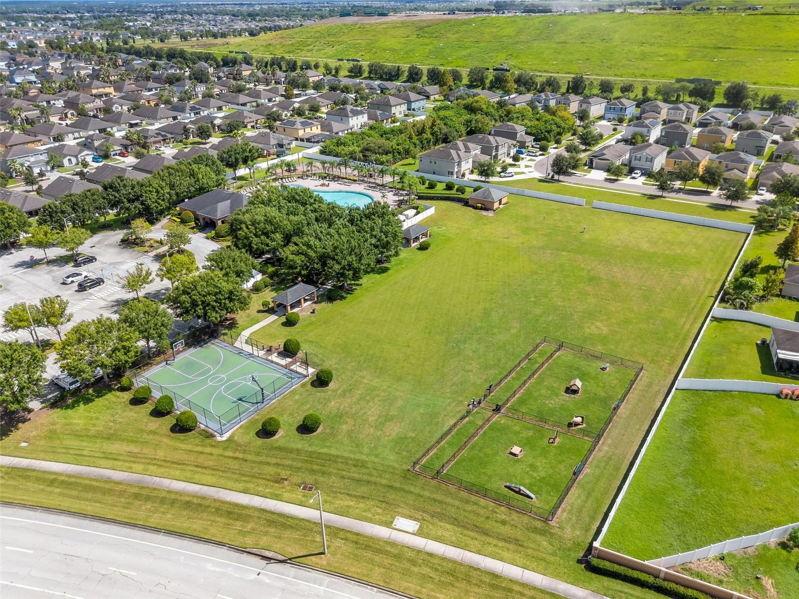 10421 CARLOWAY HILLS DR photo 10