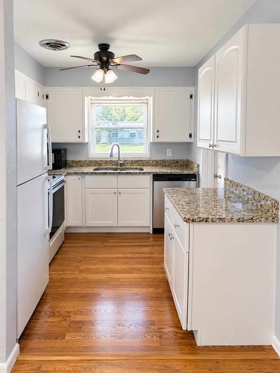 3509 ARCH ST photo 8